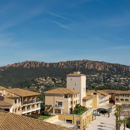 Apartment Village Cap Esterel - L'esquinade-113 By Interhome