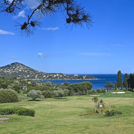 Apartment Village Cap Esterel - L'esquinade-113 By Interhome